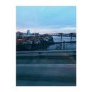 美女全身赤裸被塞汗强奸
